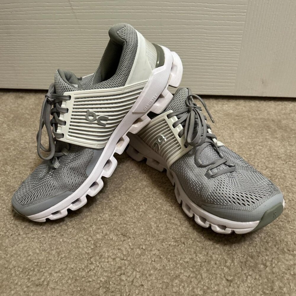 Women's On Clouds Helion Cloudtec Sz 7.5